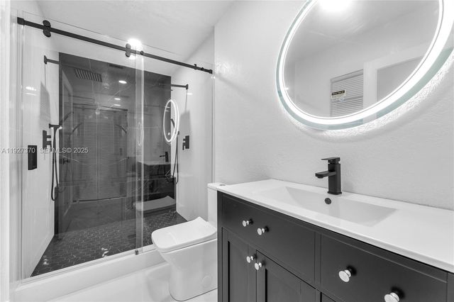 1541 NW 1st Ct, Miami, FL 33136