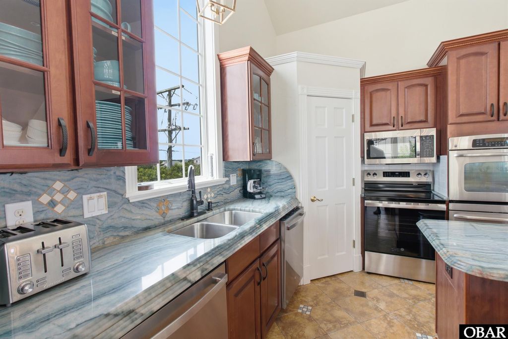 Image 20 of property listing at 116 Buffell Head Road Lot 113, Duck, NC 27949