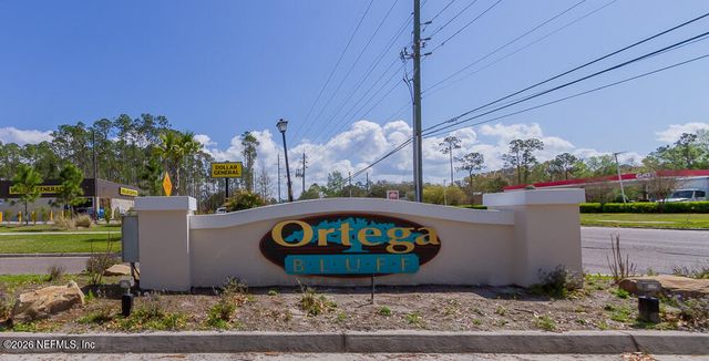 5542 ORTEGA BLUFF Lane, Jacksonville, FL 32244