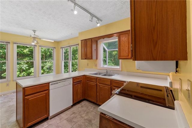 2261 SW Brookmont Terrace, Marietta, GA 30064