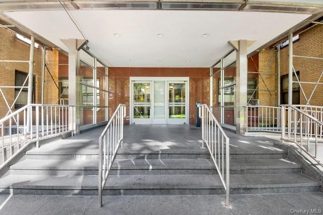 4 Fordham Hill Oval 16C, Bronx, NY 10468