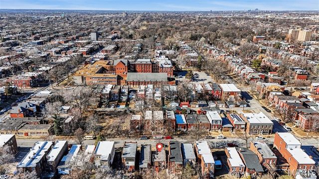 2922 Virginia Avenue, St Louis, MO 63118