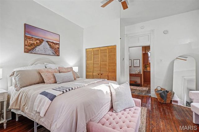 2922 Virginia Avenue, St Louis, MO 63118