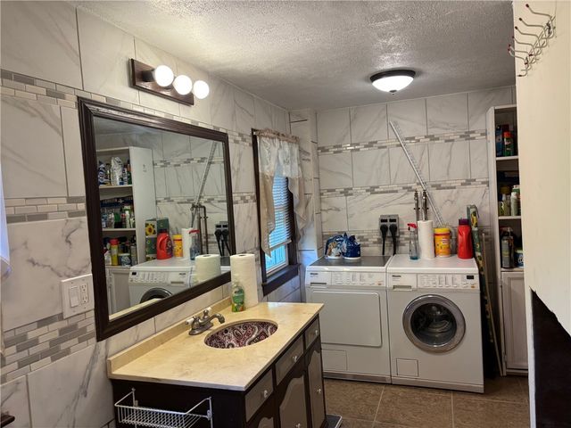 1094 County Road 36, Norwich, NY 13815