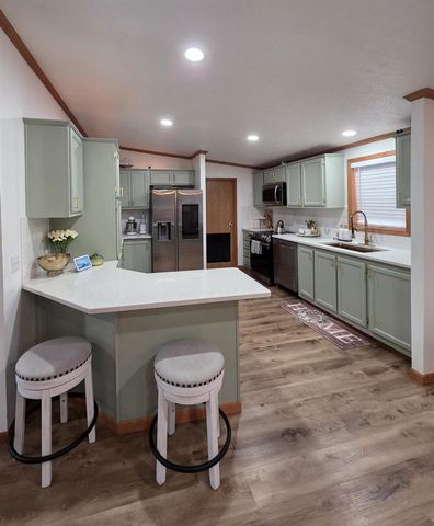 256 Dogwood Lane, Wisconsin Dells, WI 53965