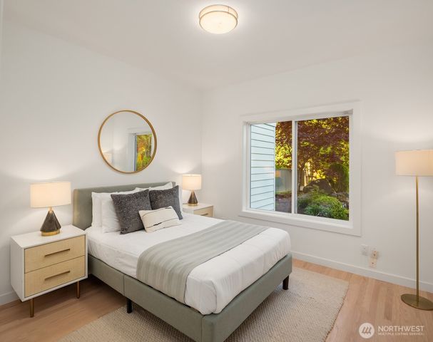 9732 Slater Avenue NE, Kirkland, WA 98033