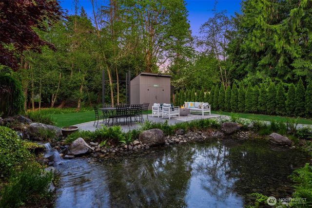 9732 Slater Avenue NE, Kirkland, WA 98033