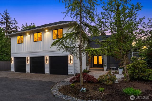 9732 Slater Avenue NE, Kirkland, WA 98033