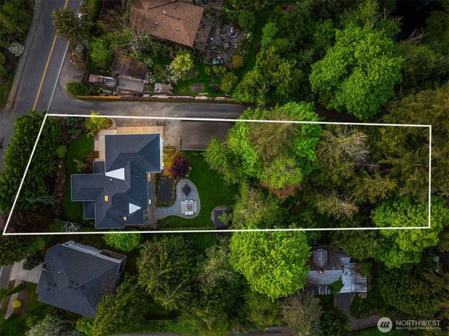 9732 Slater Avenue NE, Kirkland, WA 98033