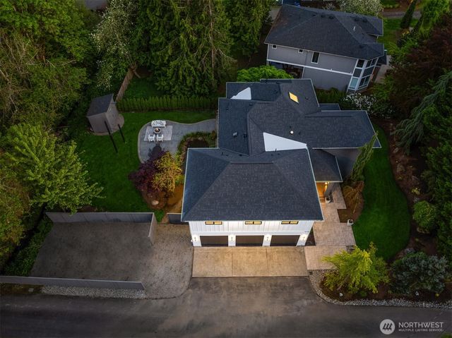 9732 Slater Avenue NE, Kirkland, WA 98033