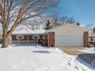 7525 Woodcrest Street, Portage, MI 49024