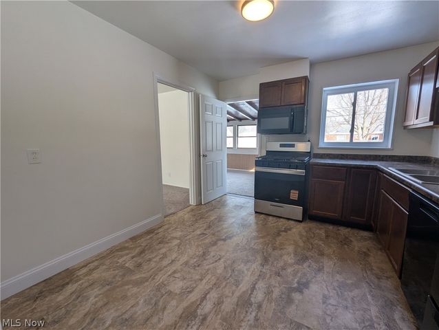 597 Hemlock Drive, Euclid, OH 44132