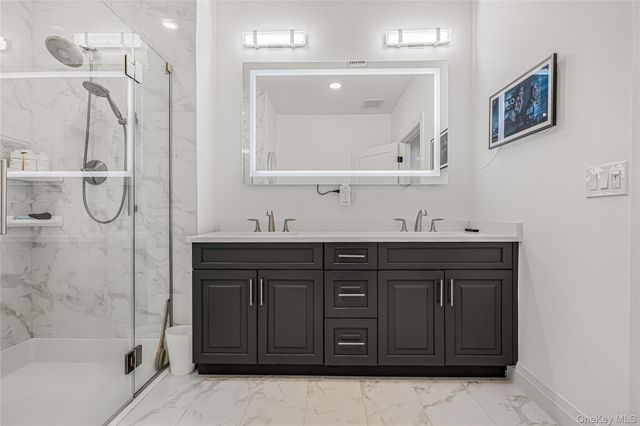 21105 Aspenwood Drive, Plainview, NY 11803