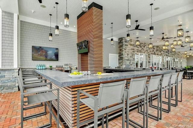 21105 Aspenwood Drive, Plainview, NY 11803