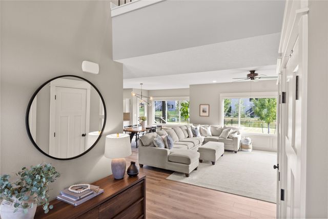 570 NE Brookshire Drive, Waukee, IA 50263