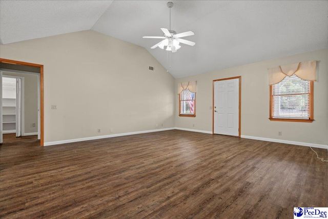 618 E Cricklewood Dr., Florence, SC 29505