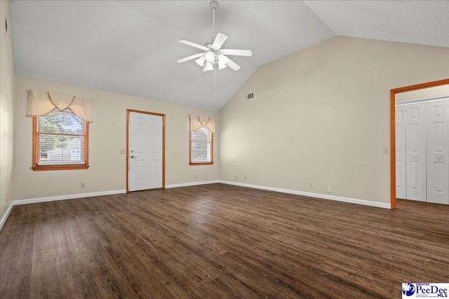 618 E Cricklewood Dr., Florence, SC 29505