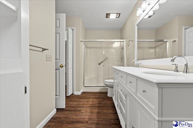 618 E Cricklewood Dr., Florence, SC 29505