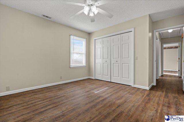 618 E Cricklewood Dr., Florence, SC 29505