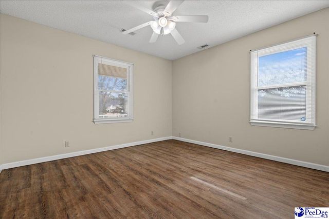 618 E Cricklewood Dr., Florence, SC 29505