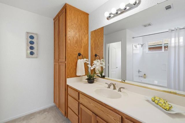 1971 Crutchfield Lane, Manteca, CA 95336