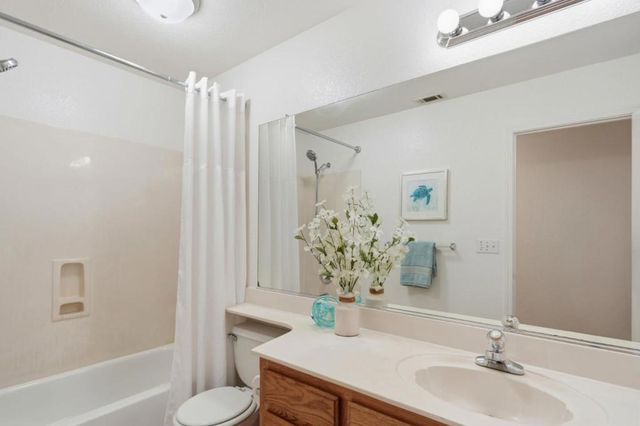 1971 Crutchfield Lane, Manteca, CA 95336