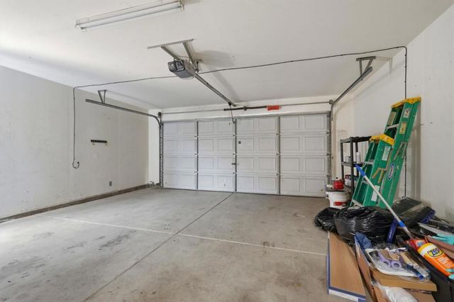 1971 Crutchfield Lane, Manteca, CA 95336