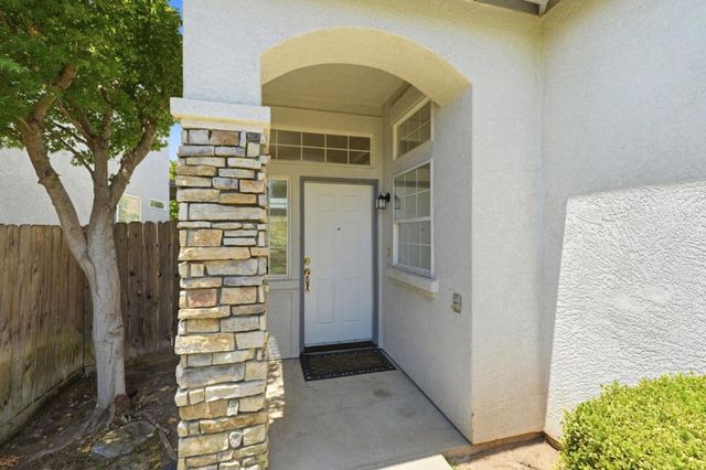 1971 Crutchfield Lane, Manteca, CA 95336