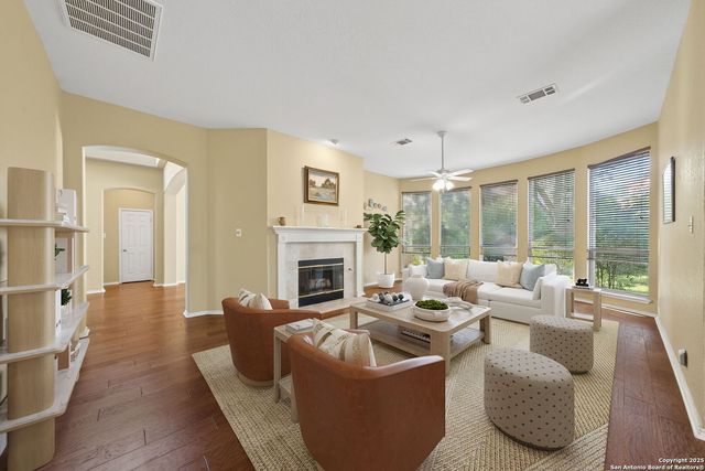 19527 Mill Oak, San Antonio, TX 78258