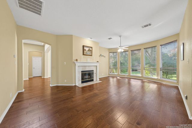 19527 Mill Oak, San Antonio, TX 78258