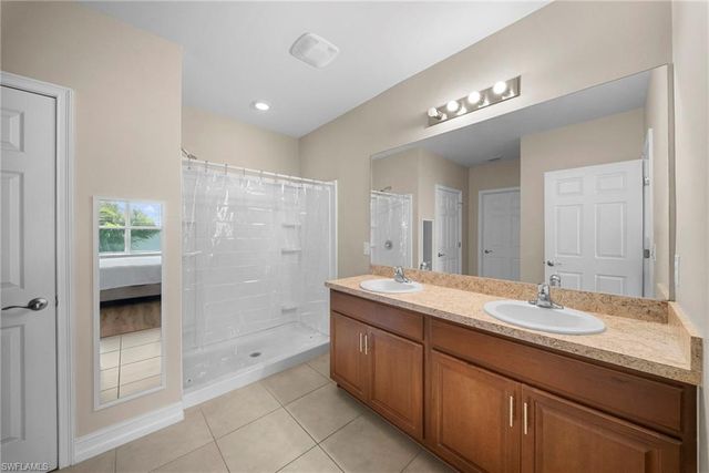 1628 9th TER, Cape Coral, FL 33993