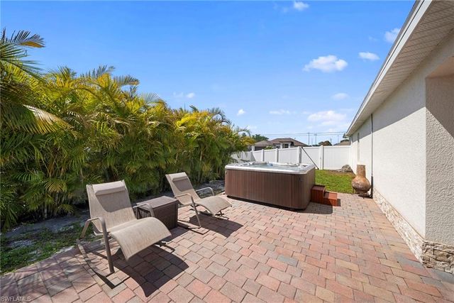 1628 9th TER, Cape Coral, FL 33993