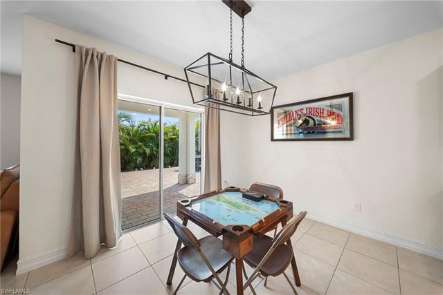 1628 9th TER, Cape Coral, FL 33993