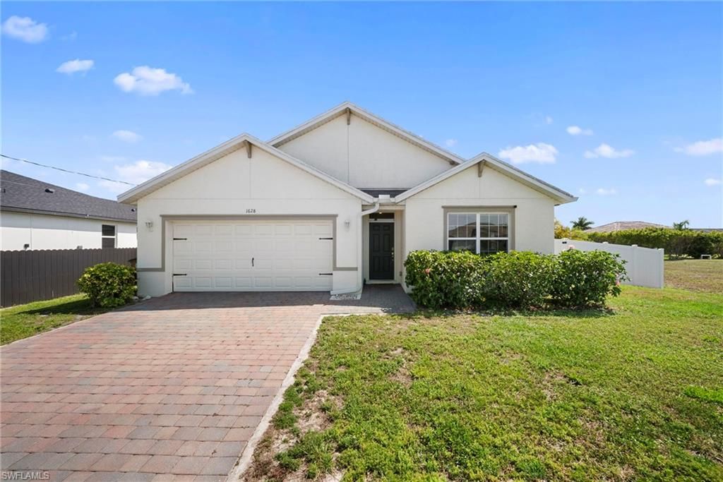 1628 9th TER, Cape Coral, FL 33993