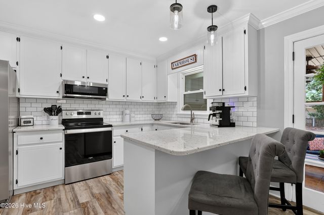 1704 Ridgeway Street W, Wilson, NC 27893