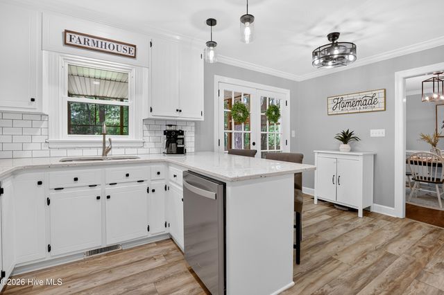 1704 Ridgeway Street W, Wilson, NC 27893