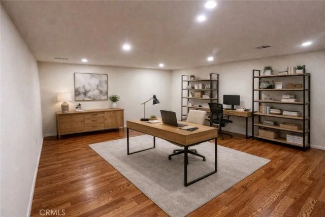 18562 Stare, Northridge, CA 91324