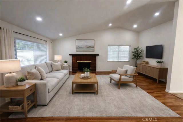 18562 Stare, Northridge, CA 91324