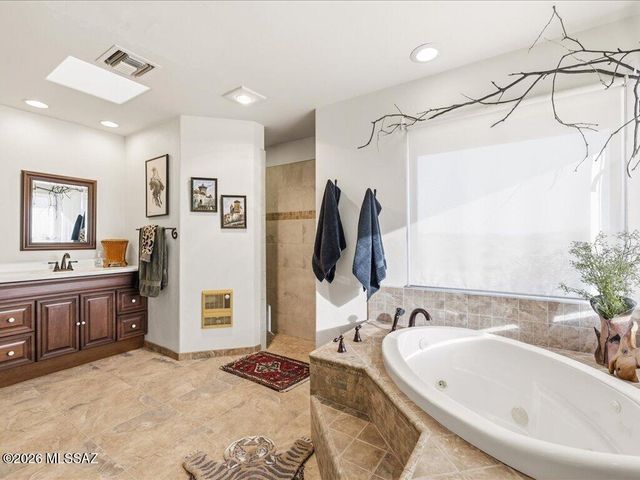 3050 S Quail Trail, Tucson, AZ 85730