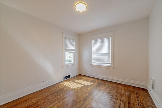 87 Paige Street, Rochester, NY 14619