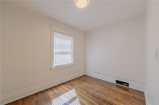 87 Paige Street, Rochester, NY 14619