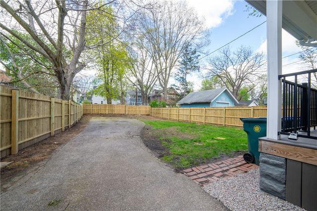 87 Paige Street, Rochester, NY 14619