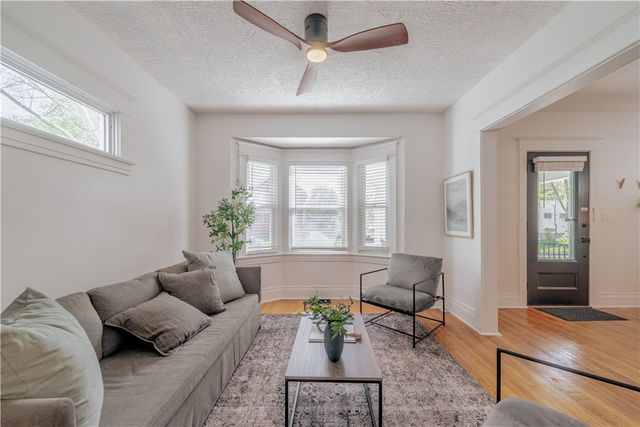 87 Paige Street, Rochester, NY 14619