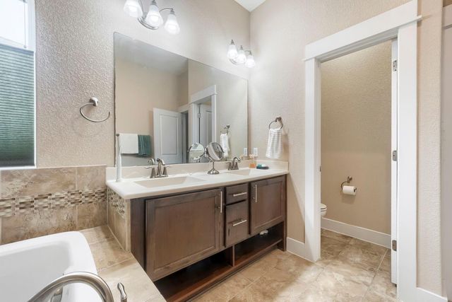 805 Waterfall WAY, Austin, TX 78753