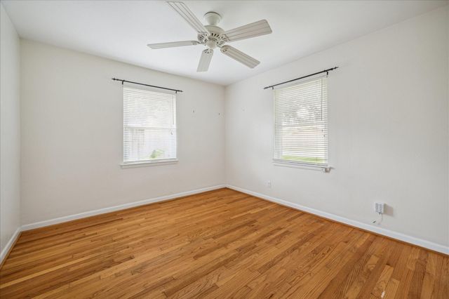 1124 Springrock Lane, Houston, TX 77055