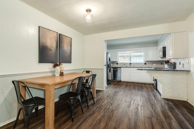 621 Southside Drive, Angleton, TX 77515