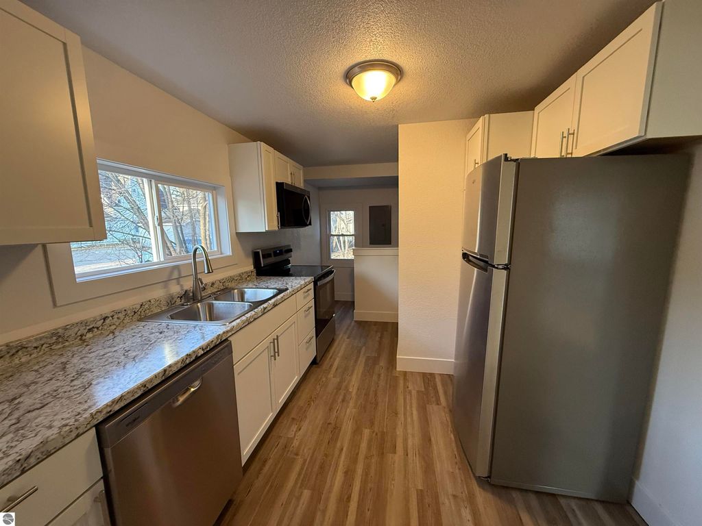 Image 10 of property listing at 1012 S Lansing, Mt Pleasant, MI 48858