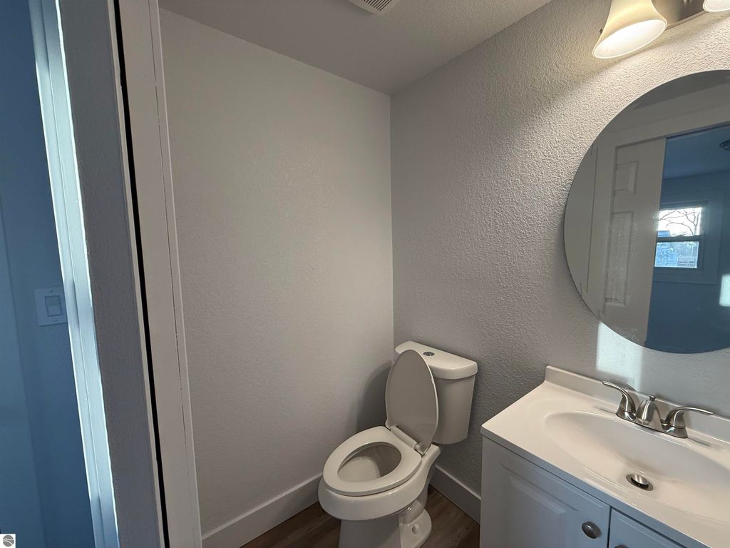 Image 24 of property listing at 1012 S Lansing, Mt Pleasant, MI 48858