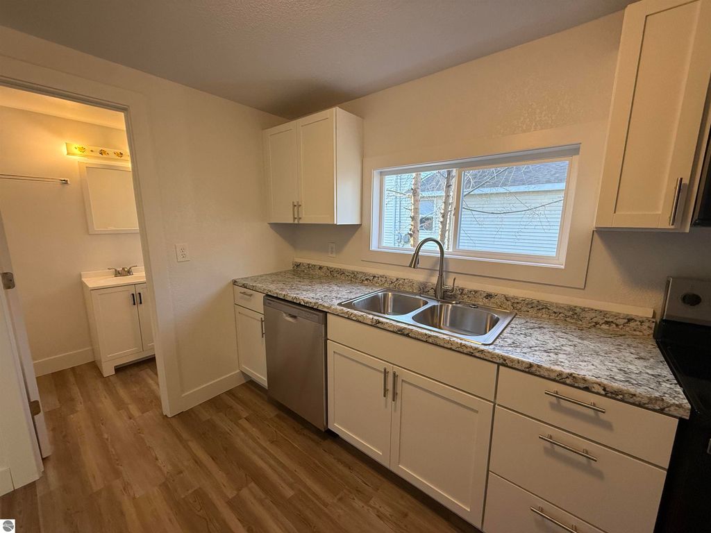 Image 7 of property listing at 1012 S Lansing, Mt Pleasant, MI 48858