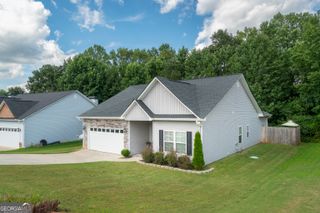 318 Highland Pointe Drive, Alto, GA 30510
